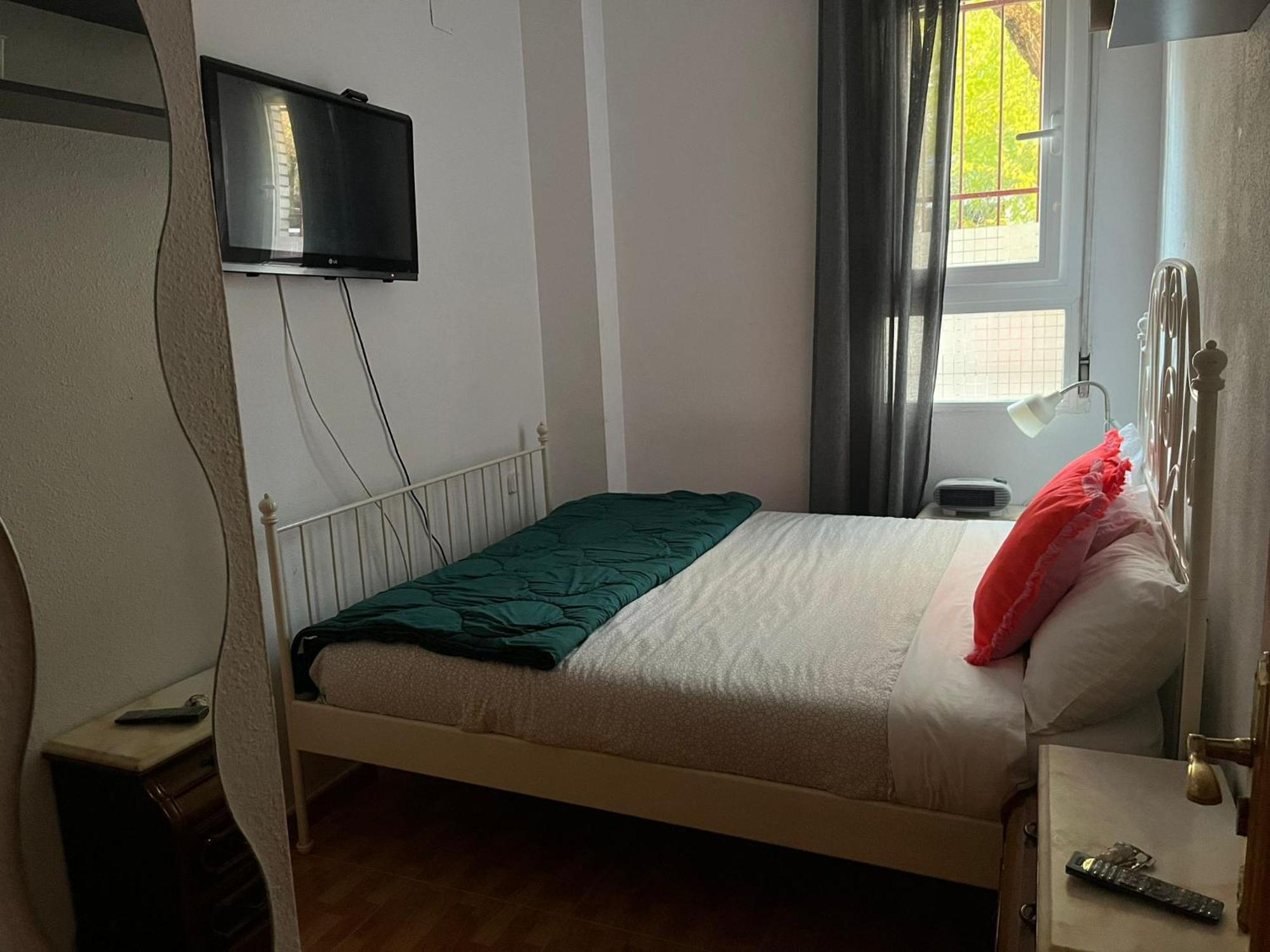 Acogedoras Habitaciones En Madrid Kültér fotó